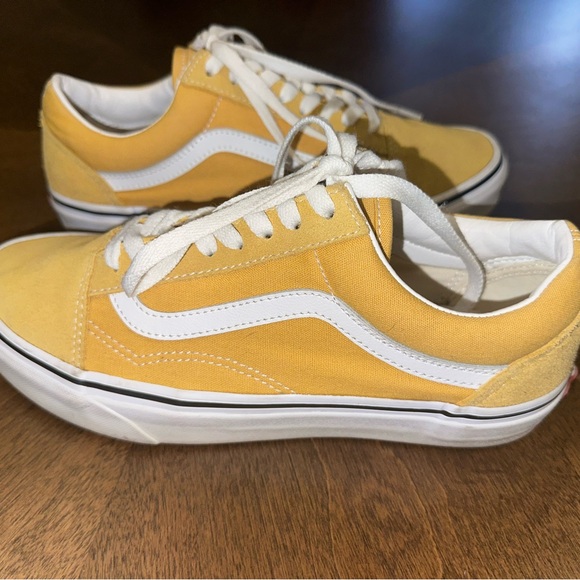 Vans Old Skool Sneaker M7/L8.5 Yellow Canvas Suede Shoe Low Top White Stripe EUC - Picture 3 of 9